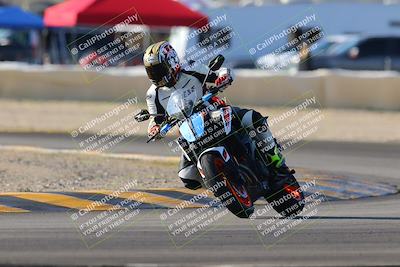 media/Dec-18-2022-SoCal Trackdays (Sun) [[8099a50955]]/Turn 2 (950am)/